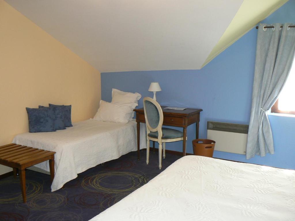 Hostellerie Des Cedres Villeneuve-de-Rivière Buitenkant foto